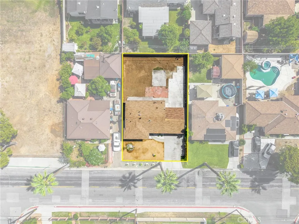 4038 N Orange