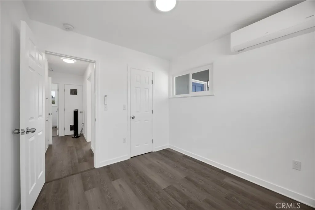 4038 N Orange