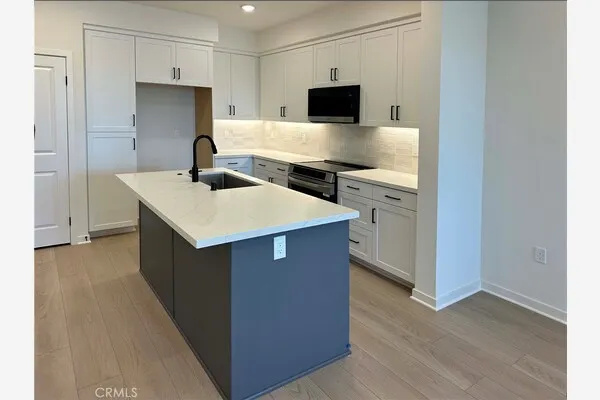 685 S Brea Boulevard #103