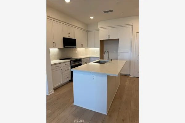 685 S Brea Boulevard #103