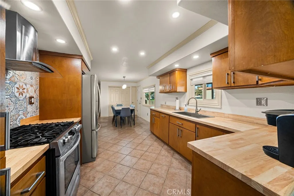 1630 S Barranca #69