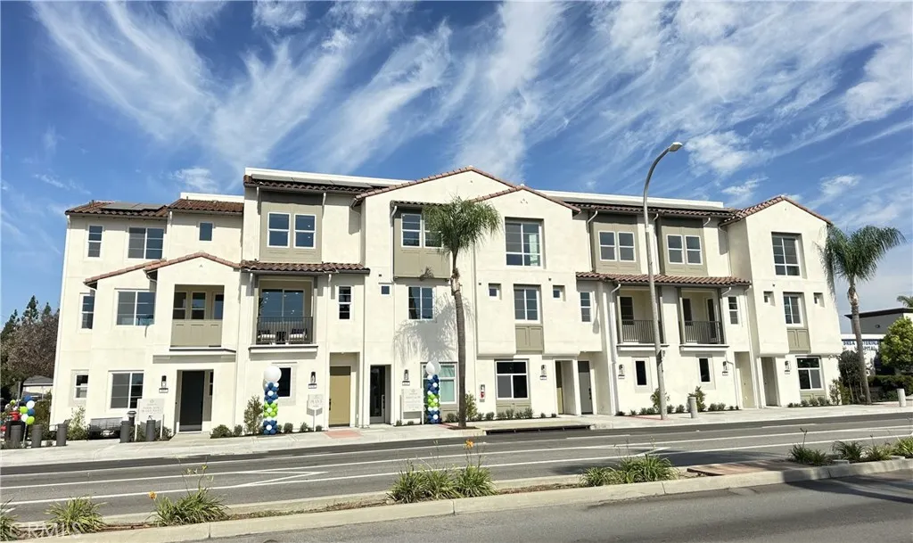 685 S Brea Boulevard #101