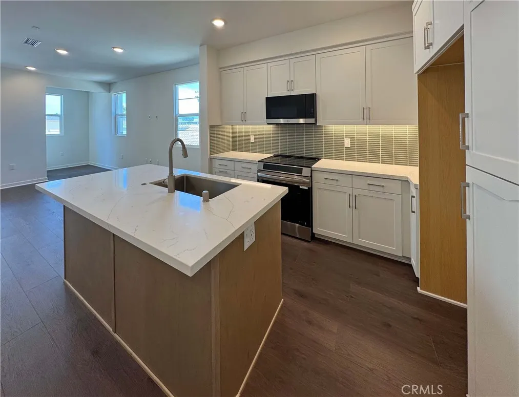 685 S Brea Boulevard #101