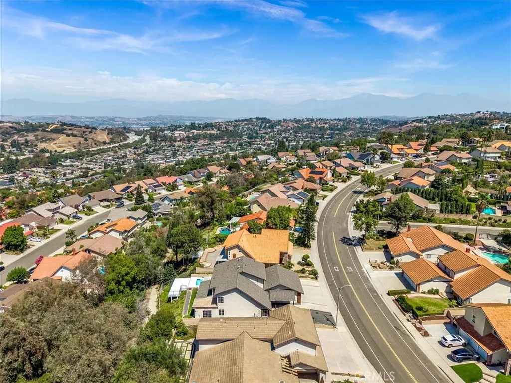 3315 Hawkwood