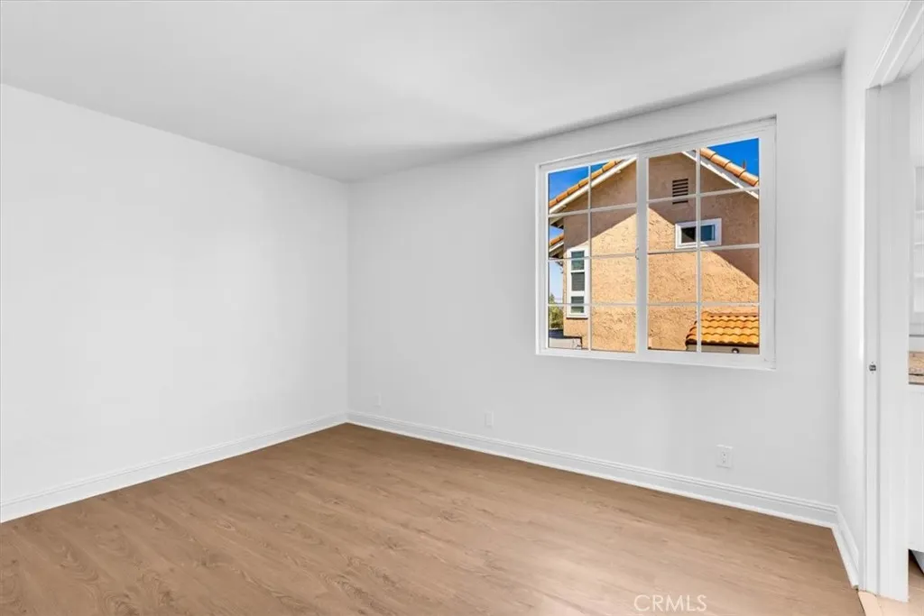 3315 Hawkwood