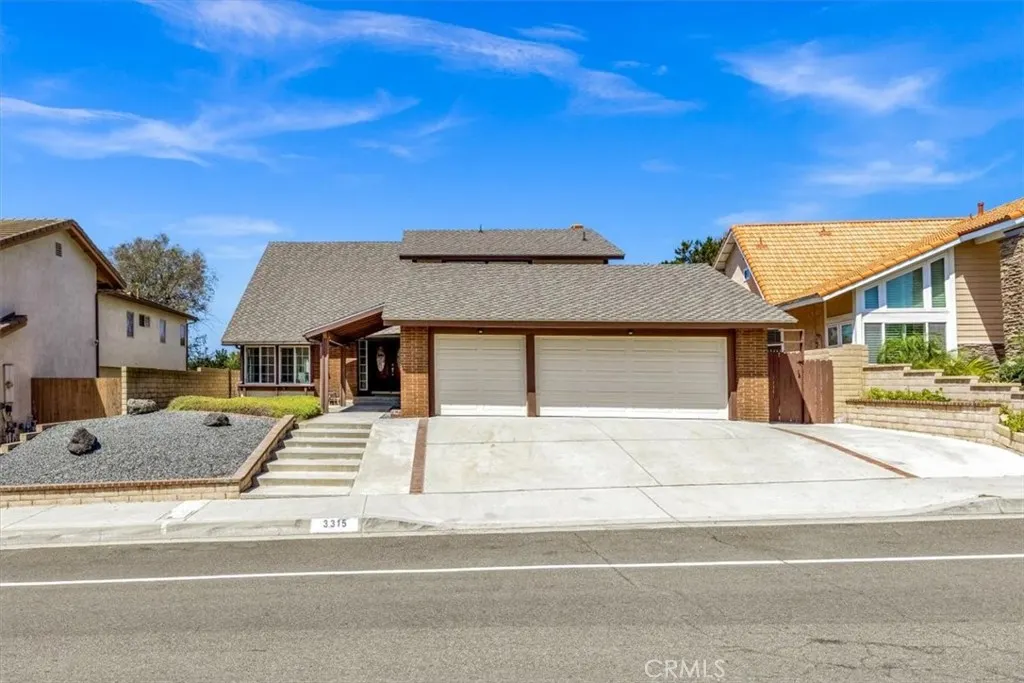 3315 Hawkwood