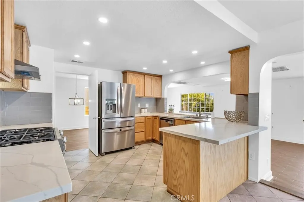 3315 Hawkwood