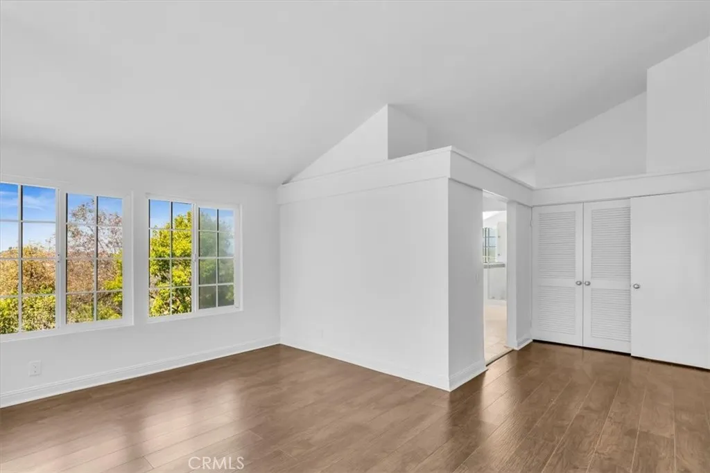 3315 Hawkwood