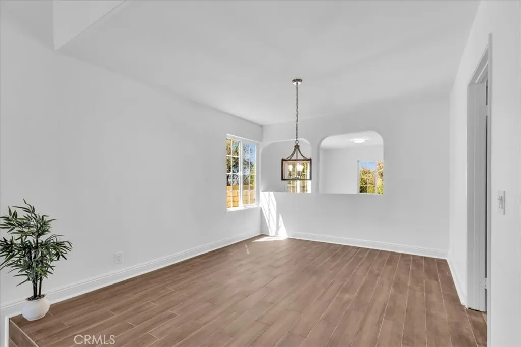 3315 Hawkwood