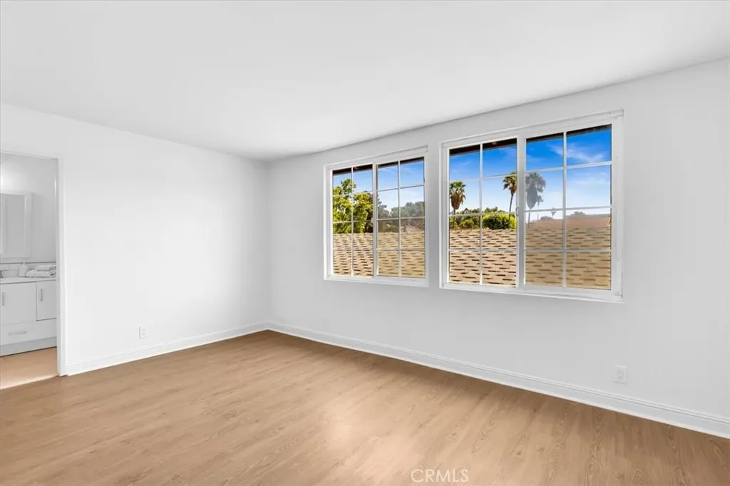 3315 Hawkwood