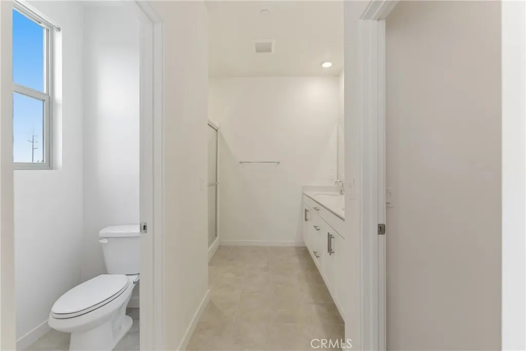 3520 E Peckham Paseo