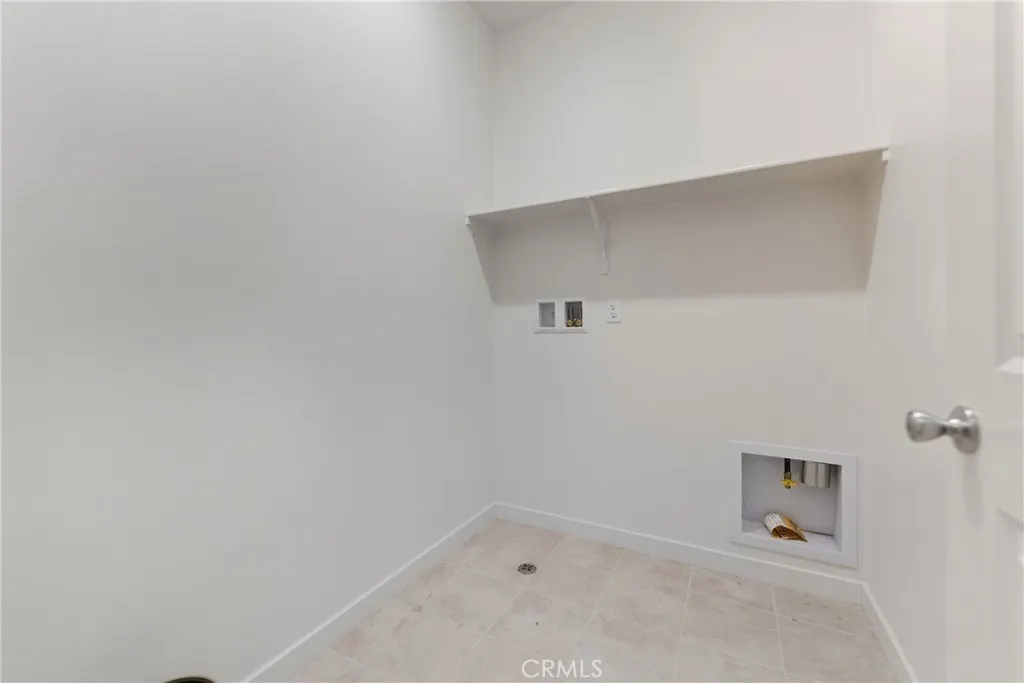 3520 E Peckham Paseo
