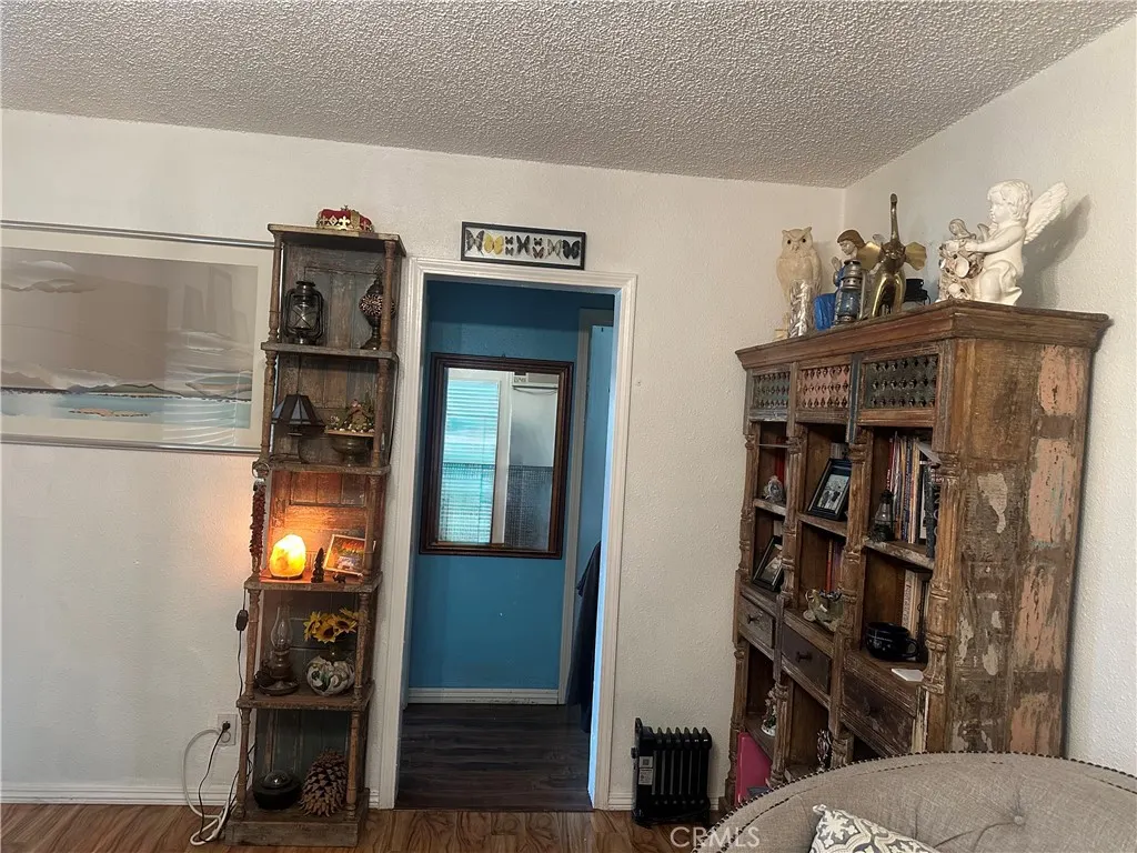 2437 Bloomdale