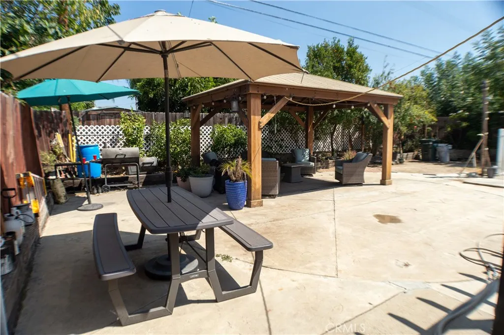 17827 E Laxford