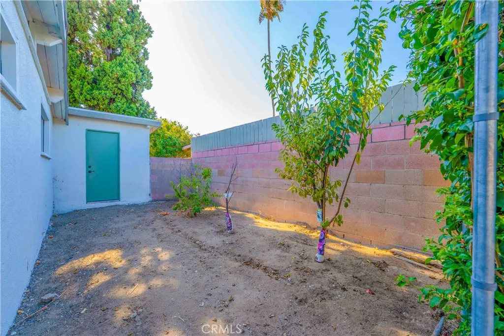 5248 N Enid