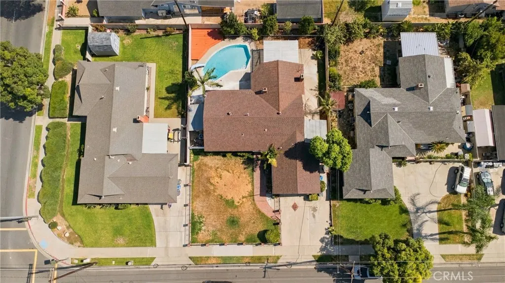 1212 S California