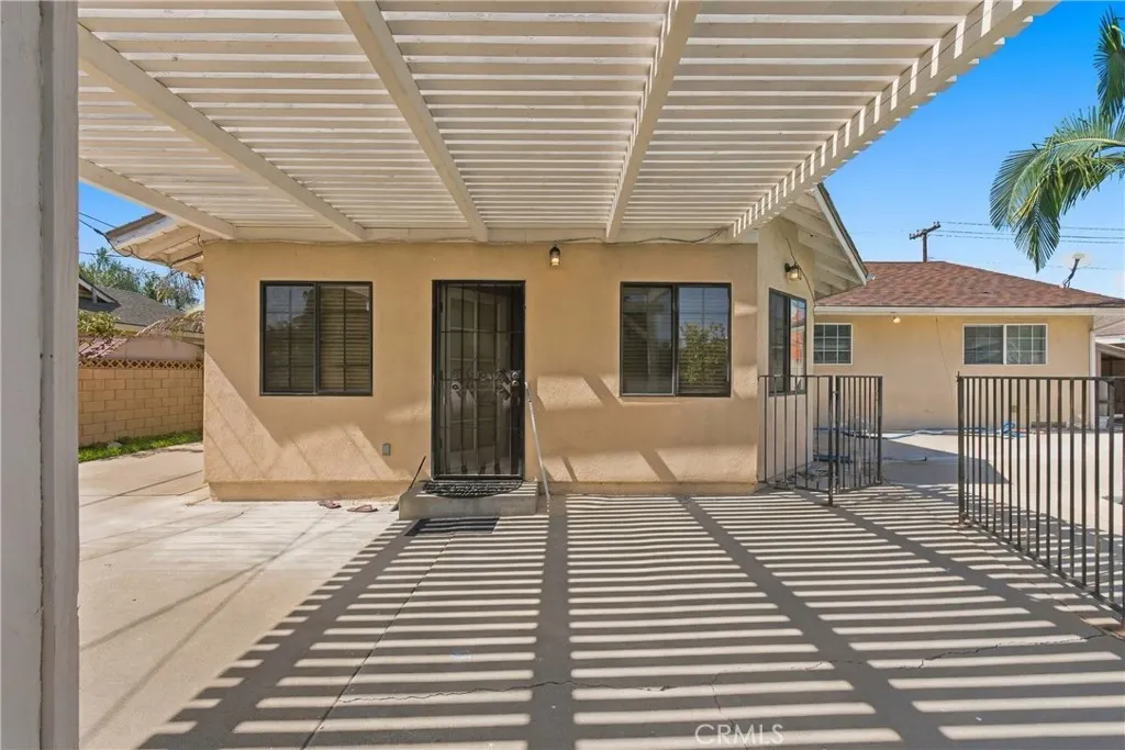 1212 S California