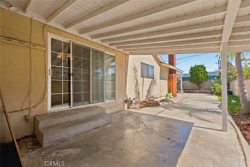 1212 S California