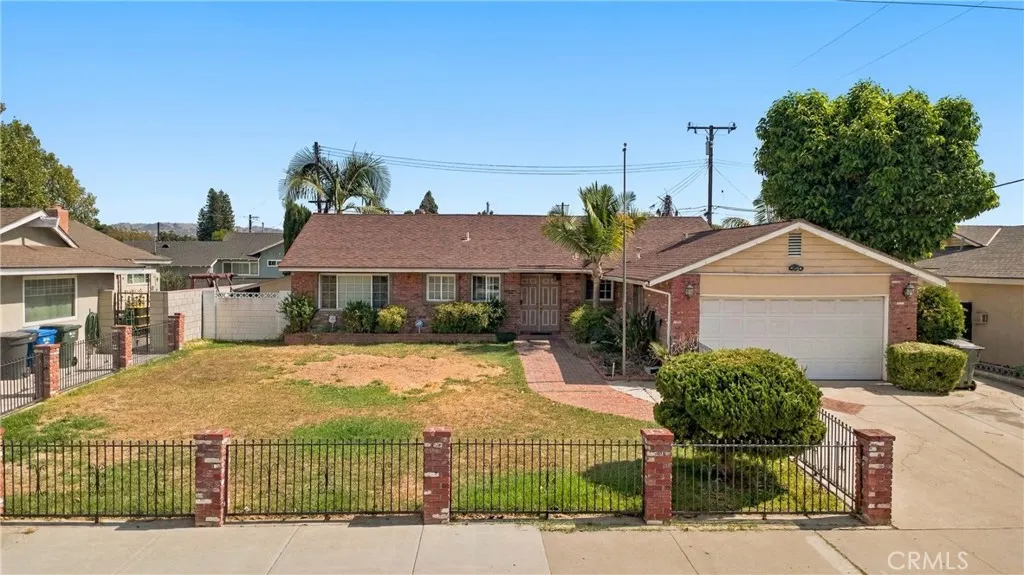 1212 S California