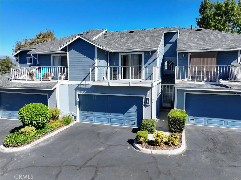 126 N Glendora