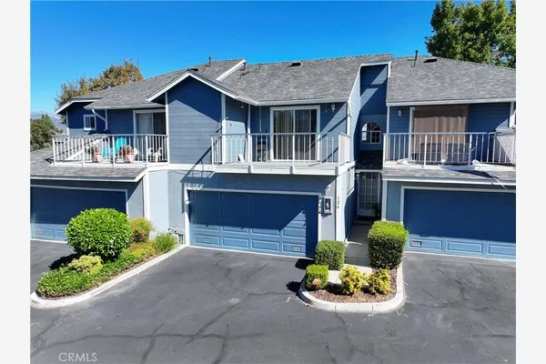 126 N Glendora