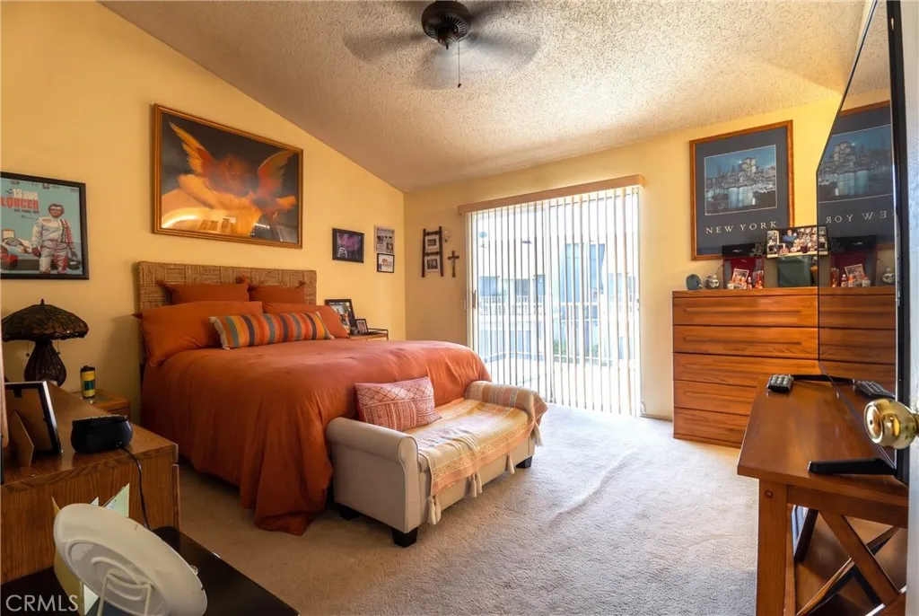 126 N Glendora