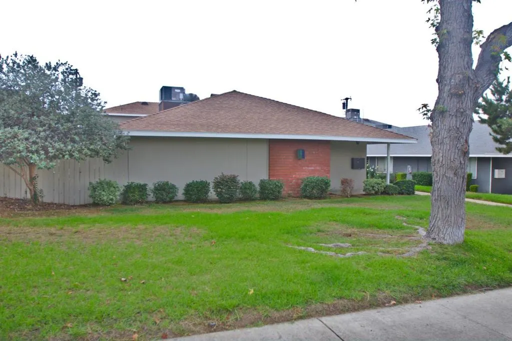 840 Bonita Avenue