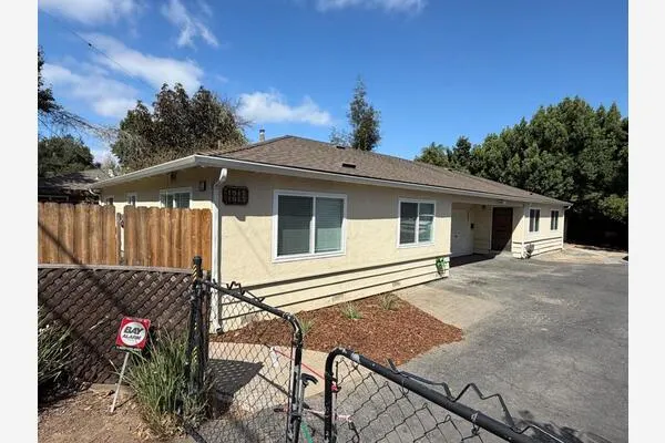 1811 Woodland Avenue