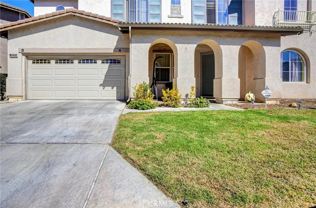 3295 E Springcreek
