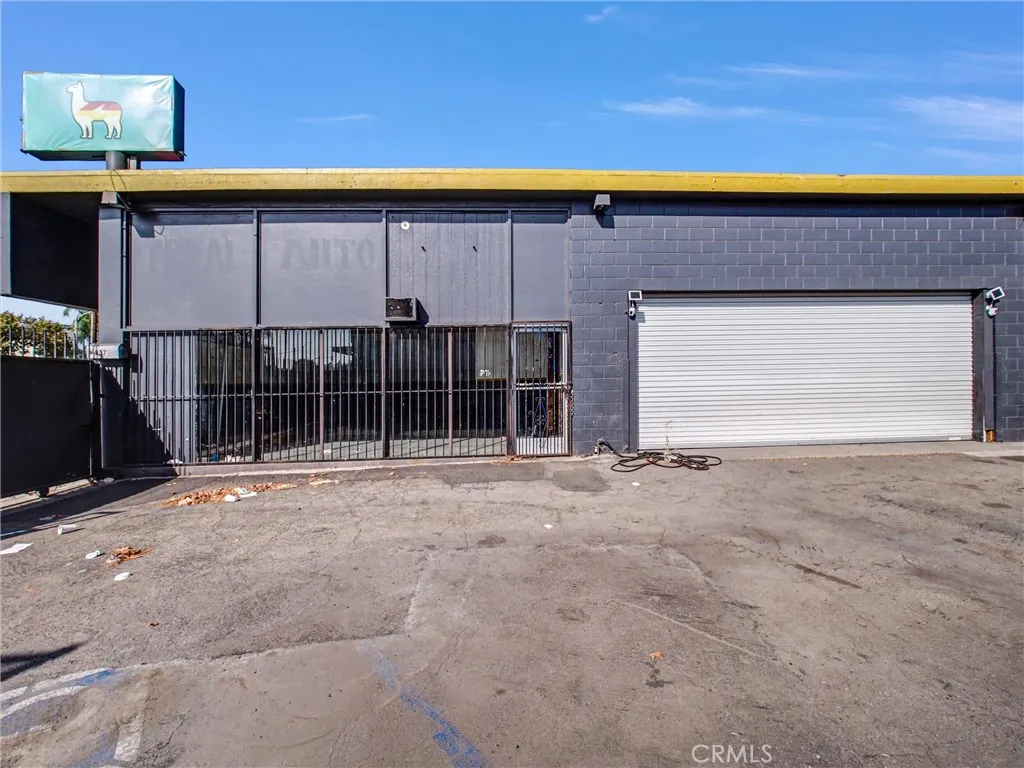 937 W Mission Boulevard