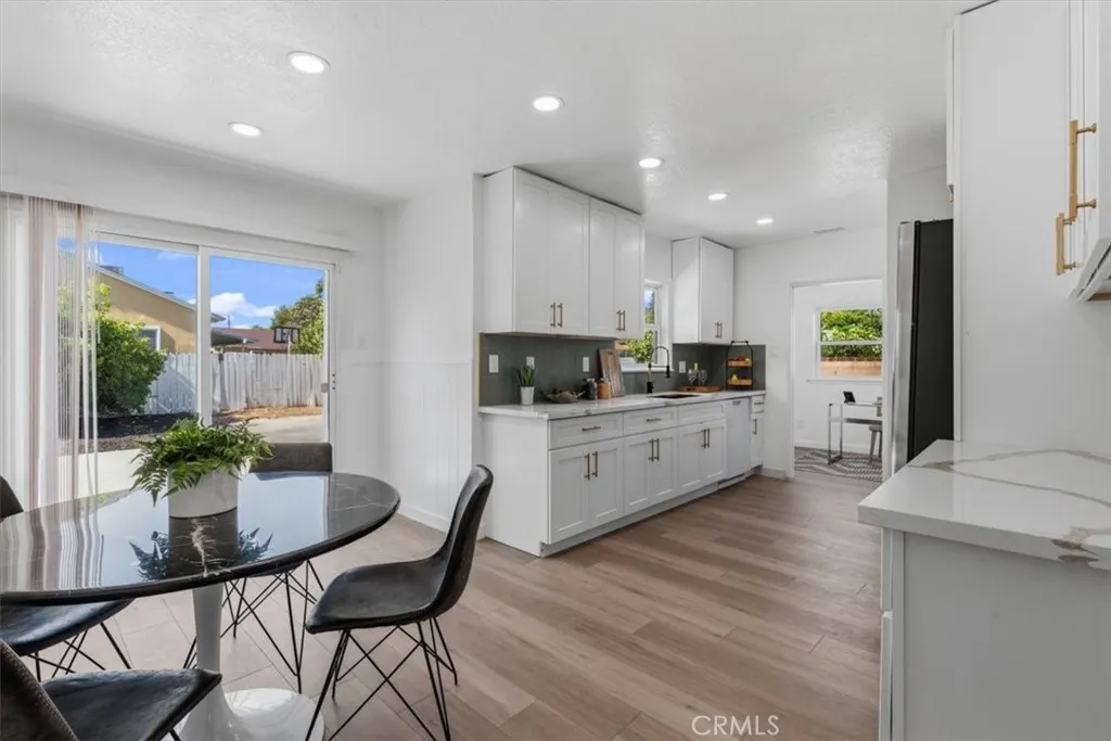 4510 Walnut