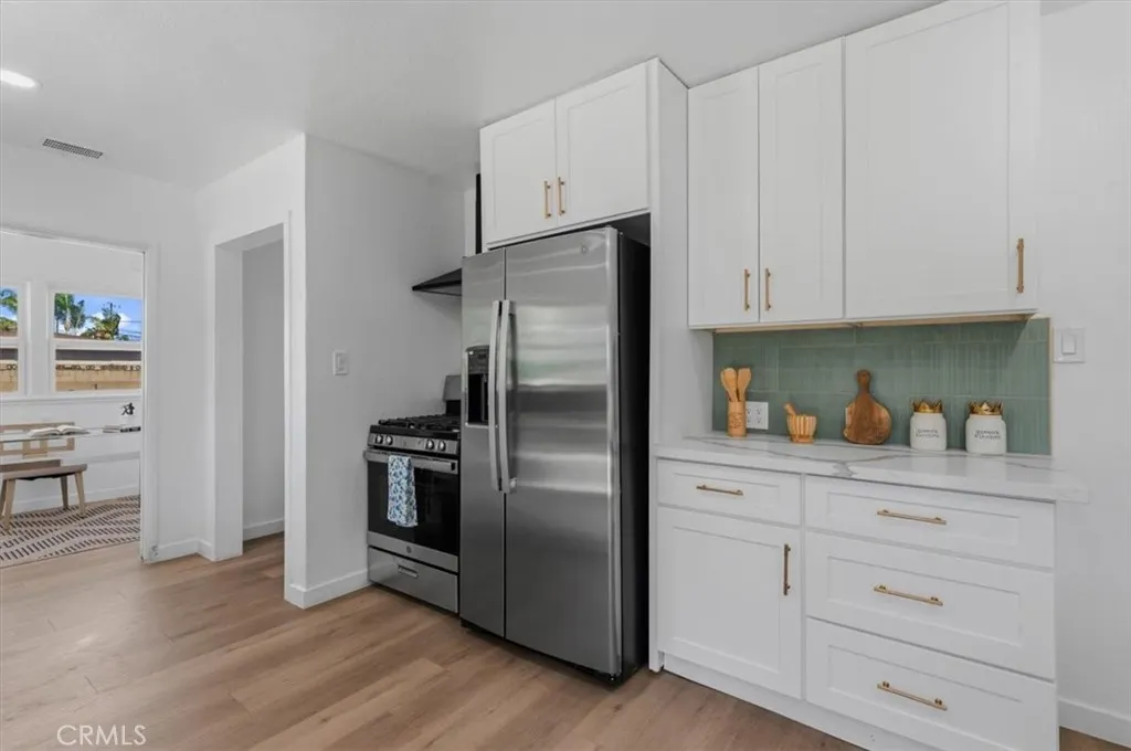 4510 Walnut