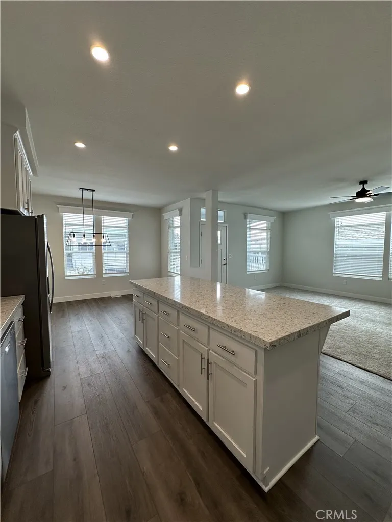 4095 Fruit Street, #607
