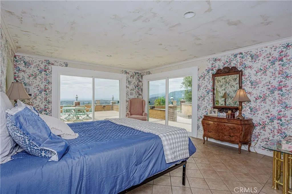 350 Roughrider Road