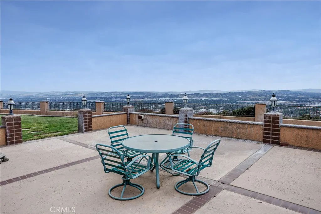 350 Roughrider Road