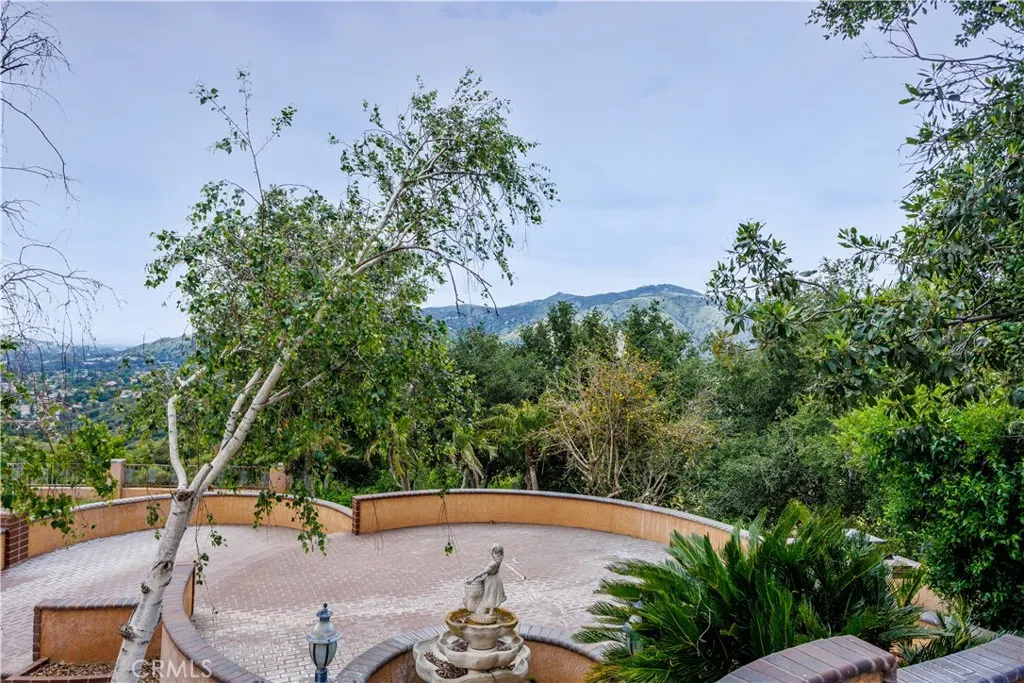 350 Roughrider Road