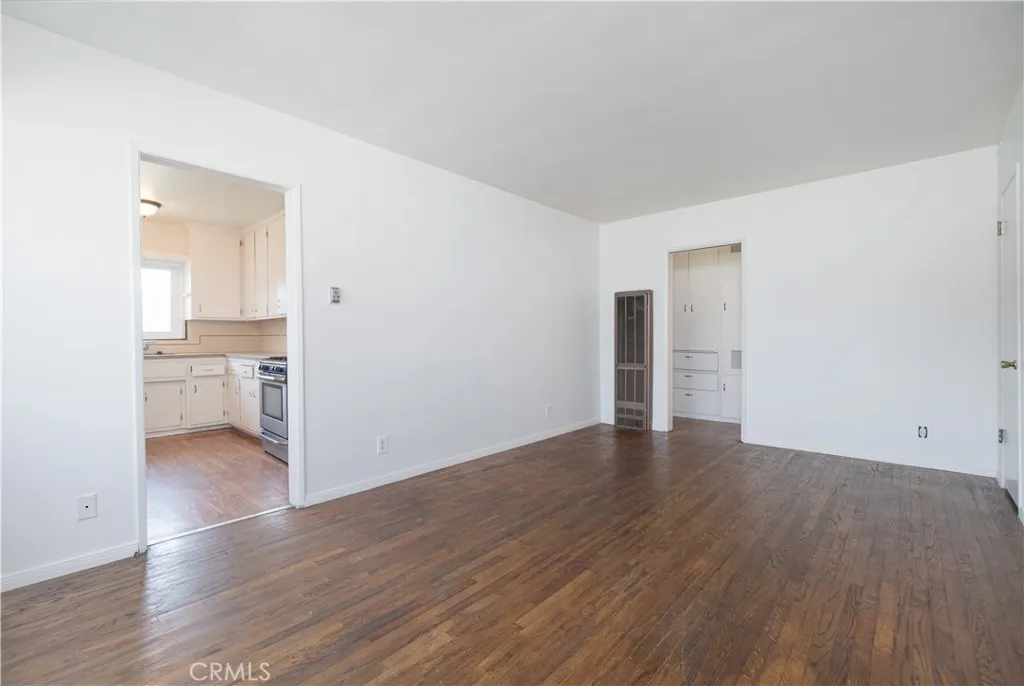 745 N Currier Street