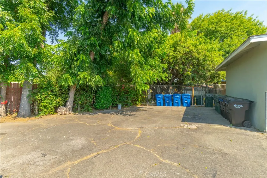 745 N Currier Street
