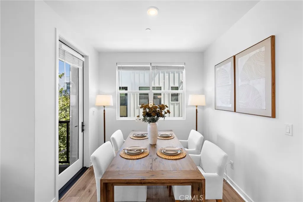 944 N Divino Privado, #57