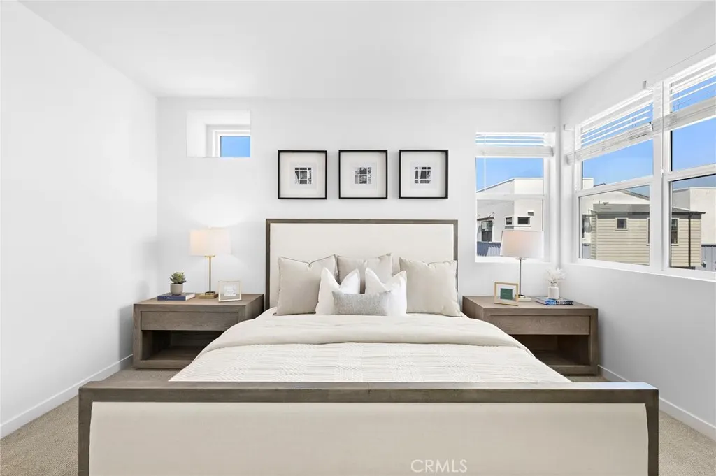 944 N Divino Privado, #57