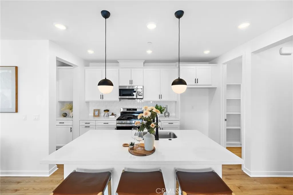 944 N Divino Privado, #57