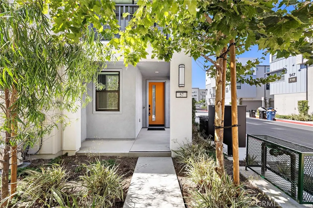 944 N Divino Privado, #57