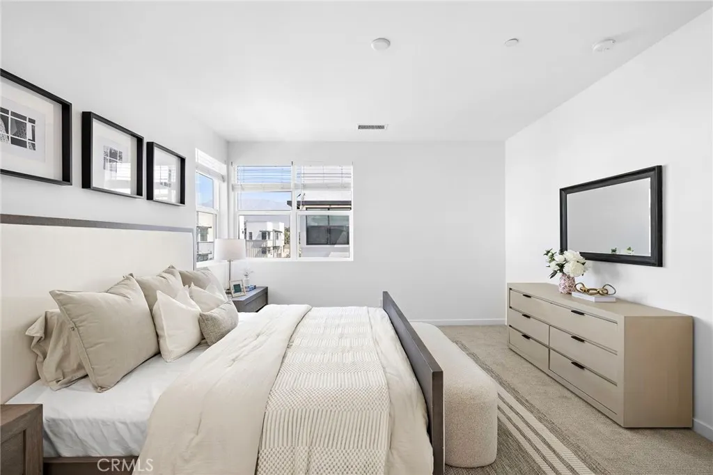 944 N Divino Privado, #57