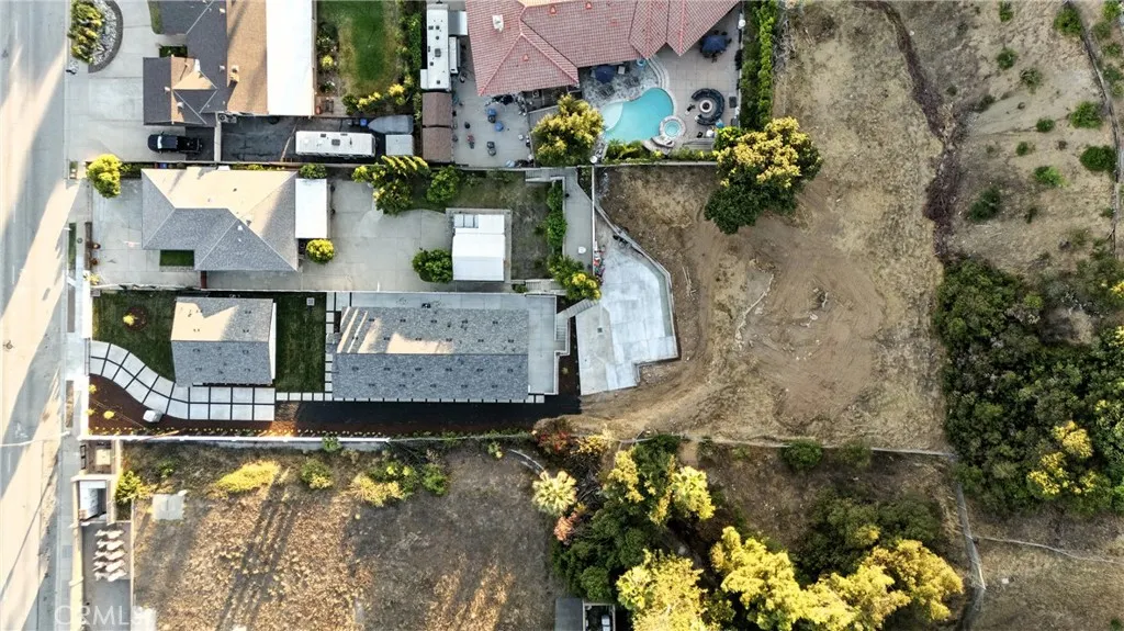 215 E Sierra Madre Avenue