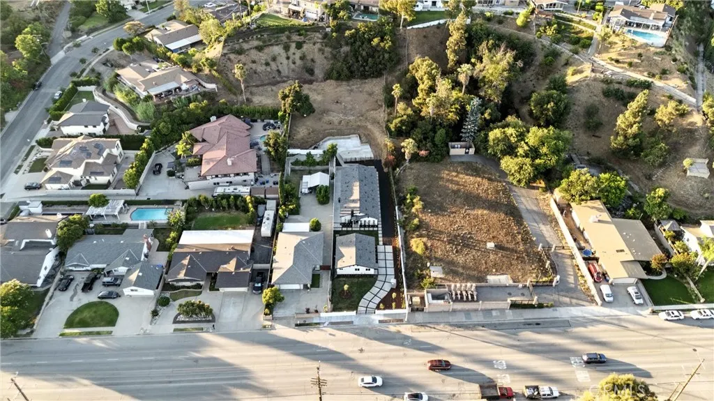215 E Sierra Madre Avenue