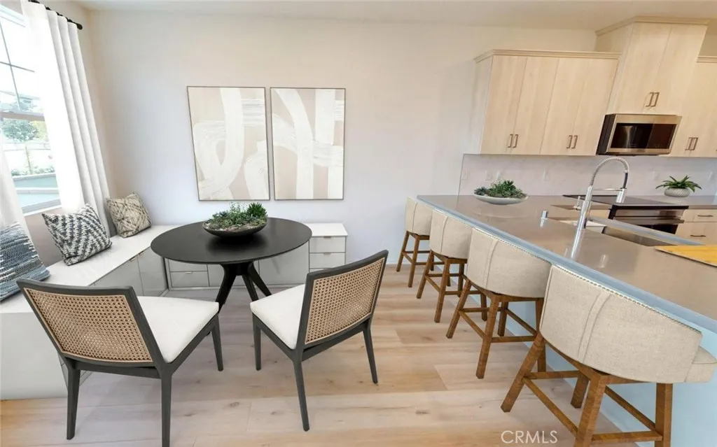 3939 E. KENYON PASEO