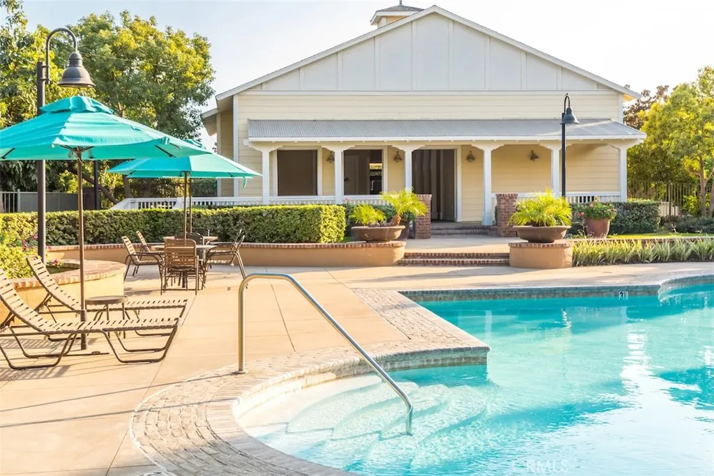 3939 E. KENYON PASEO