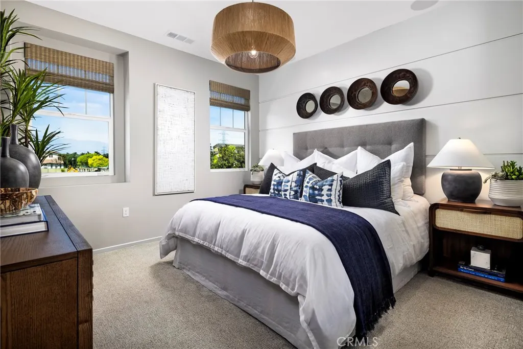 3931 E. KENYON PASEO