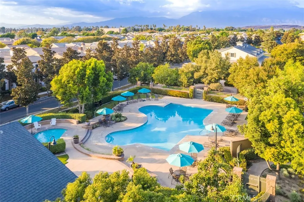 3931 E. KENYON PASEO