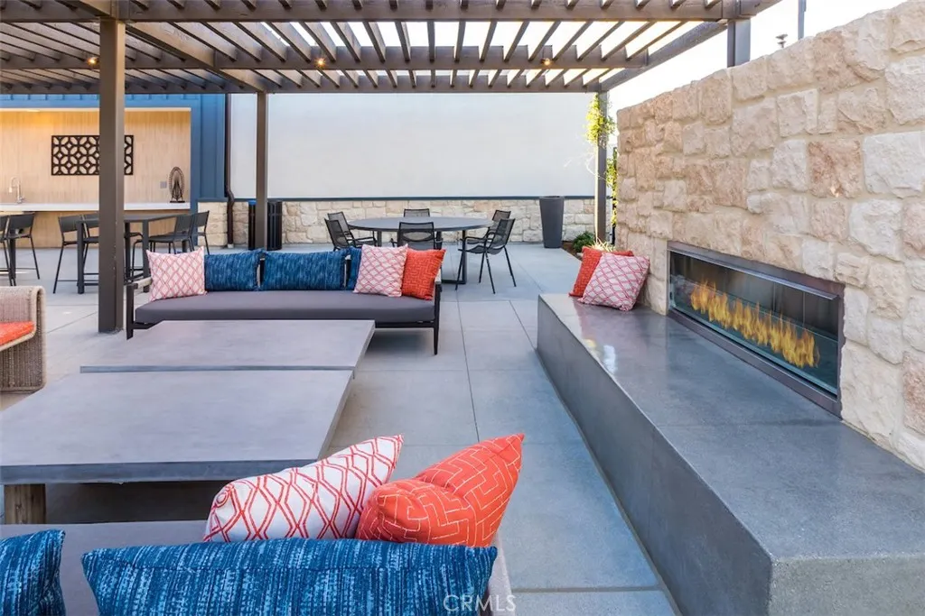 4152 S S. LIMECREST PASEO, #27